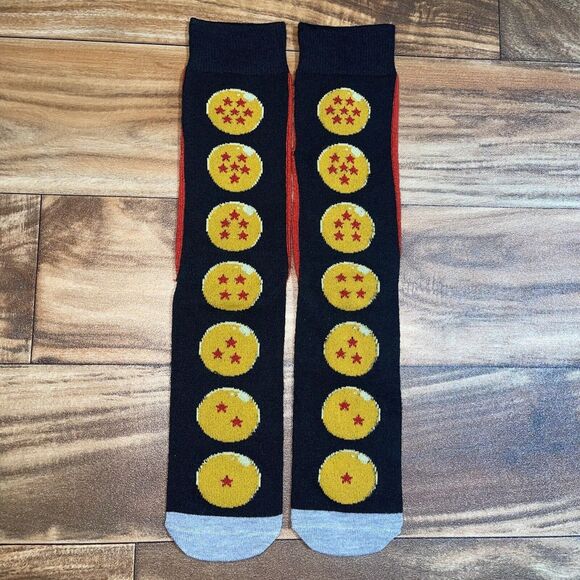 Super Saiyan Goku Dragon Ball Z 2018 Kanji Bioworld Socks One Size Fits Most - Picture 1 of 7